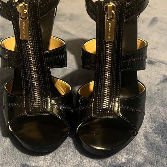 Michael Kors Glossy Black Heels. Brand New with box. Zipper detail. - Picture 5 of 11